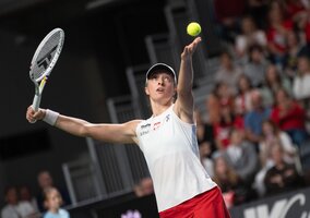 Miniatura: Świątek wyrosła z Polski o kilka...